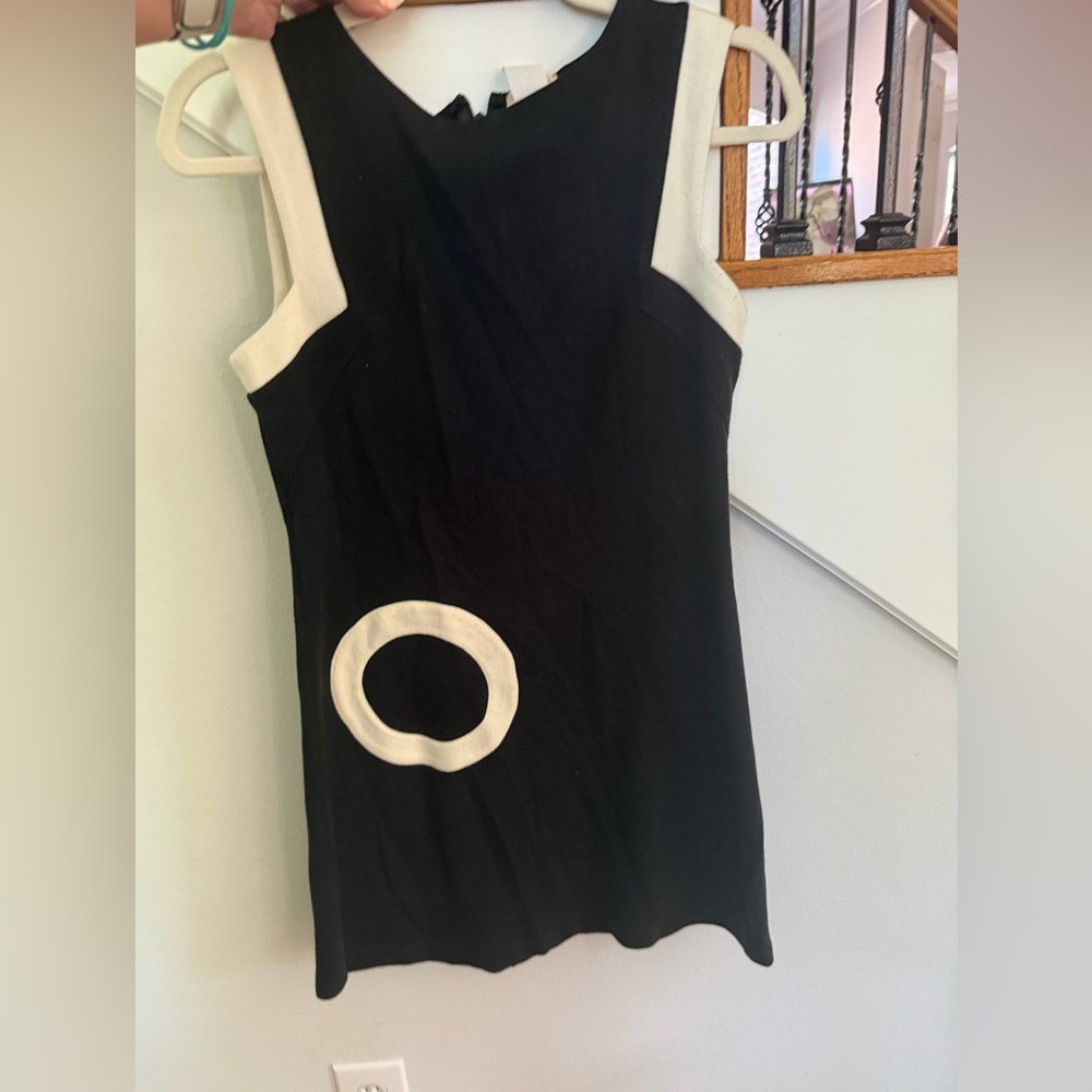 Twiggy style Black and White Sleeveless Dress